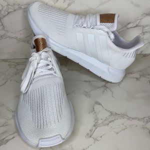 Adidas Swift Run White Womens Shoes size 10